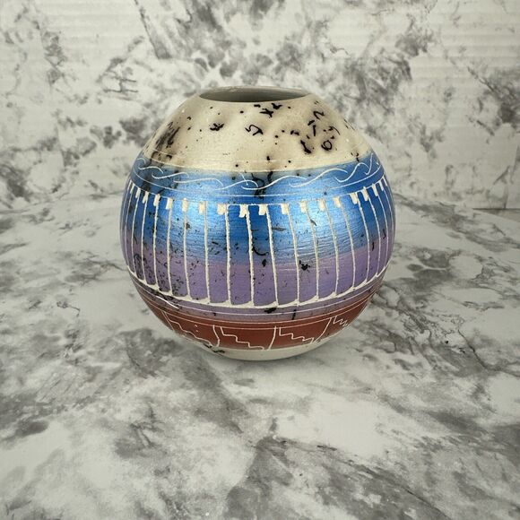 Native American Horse Hair Pottery Metallic Hand Painted Etched Pot Vase Signed - Picture 4 of 6